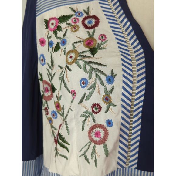 Chico's Blue Striped & Floral Patchwork Embroidery Top Women's 4/6 Boho Coastal - Picture 6 of 15